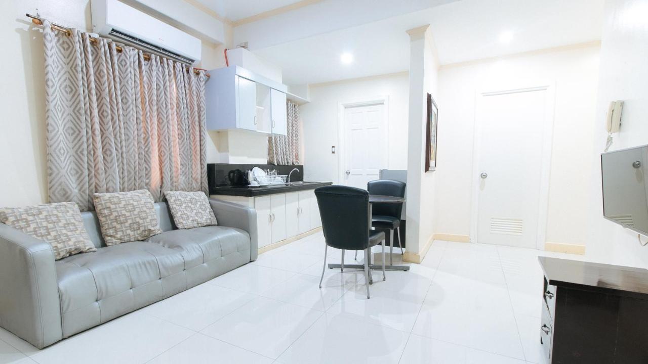 Reddoorz Plus @ Better Living Paranaque Paranaque City Екстер'єр фото