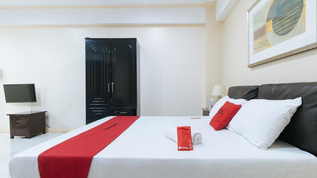 Reddoorz Plus @ Better Living Paranaque Paranaque City Екстер'єр фото