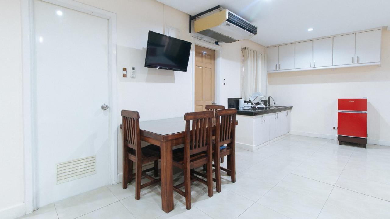 Reddoorz Plus @ Better Living Paranaque Paranaque City Екстер'єр фото