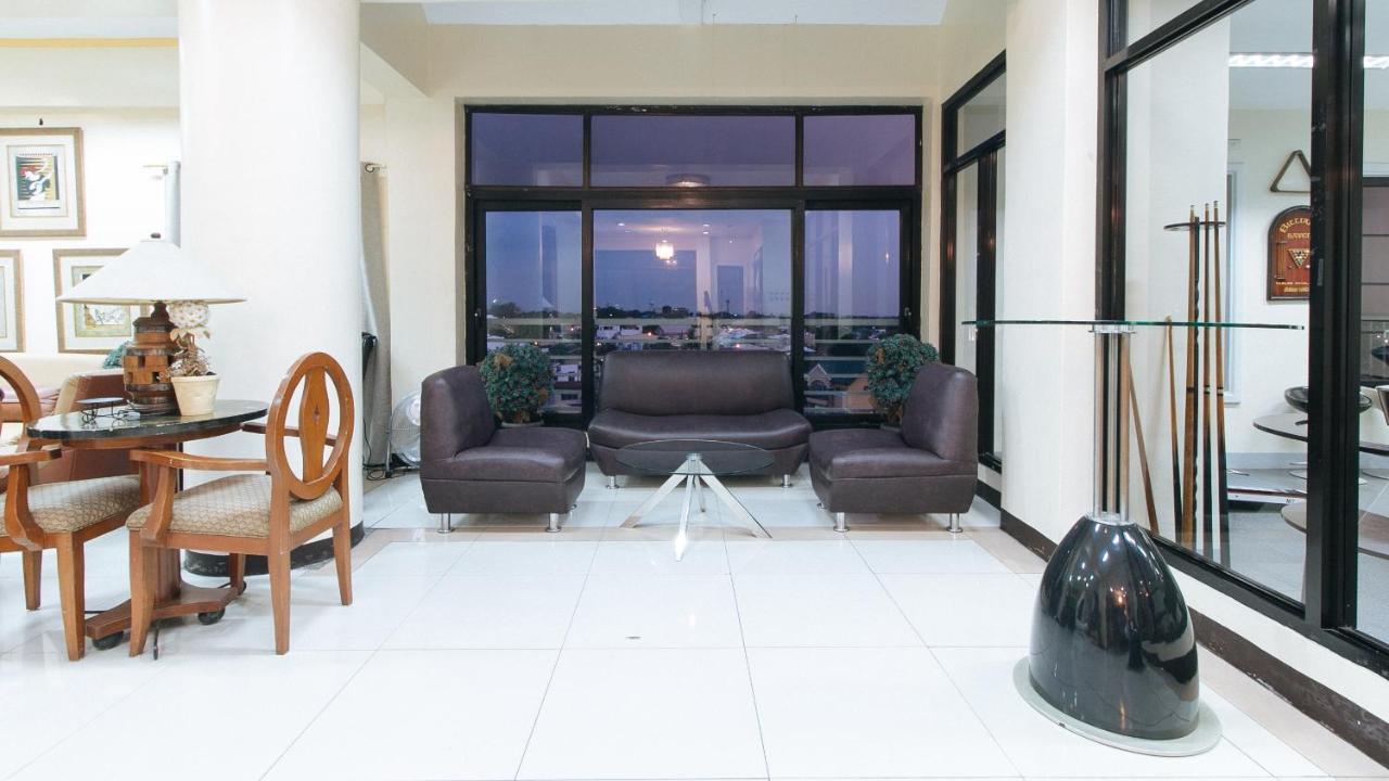 Reddoorz Plus @ Better Living Paranaque Paranaque City Екстер'єр фото